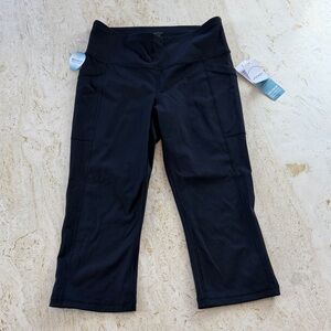 Jockey Performance Judo Capri Leggings Black Women’s Size Medium